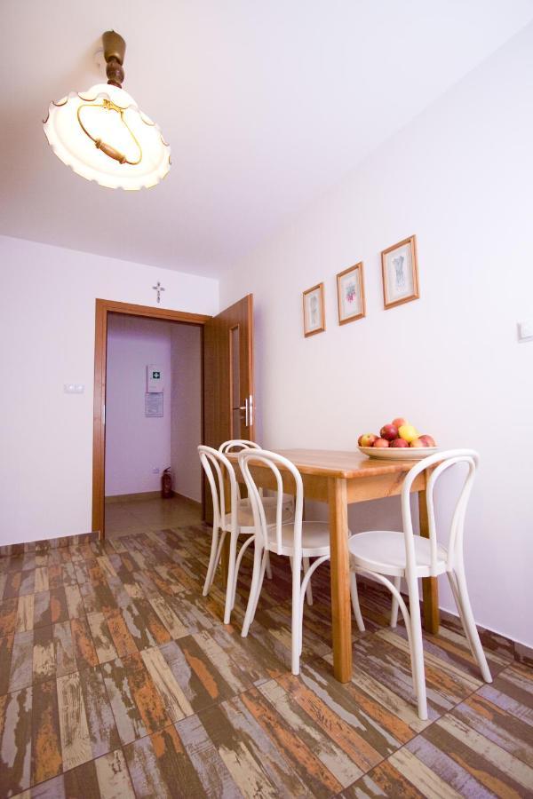 Agroturystyka Pod Jablonia Kazimierz Dolny Extérieur photo